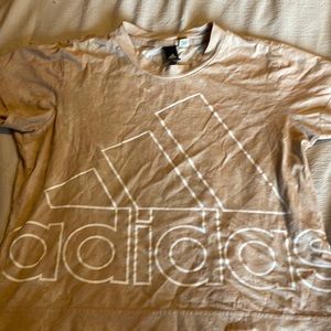 Women’s Adidas cropped tee.